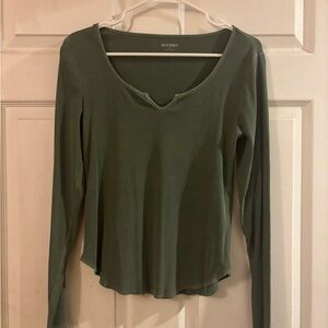 Old Navy Women's Olive Long Sleeve Tee